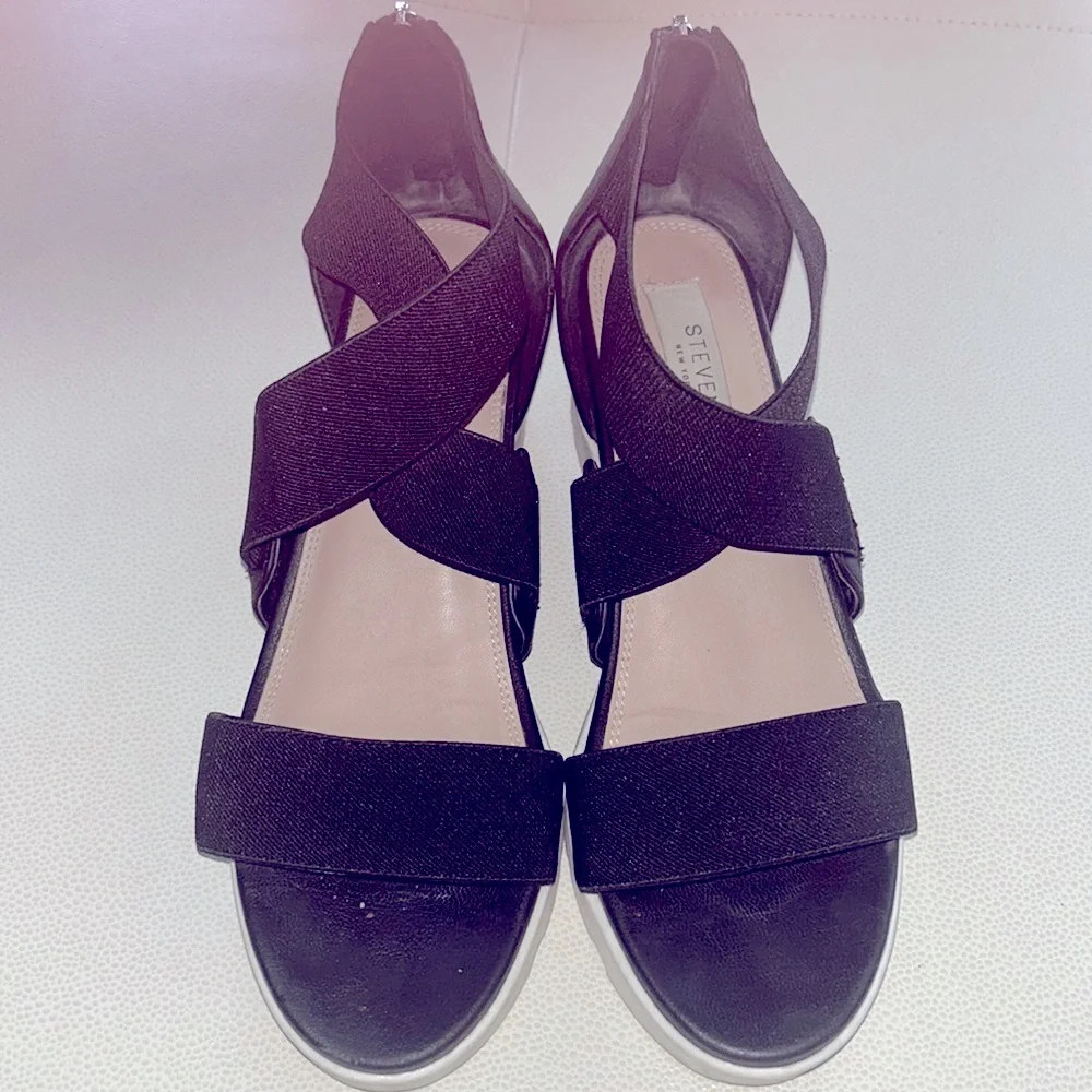 STEVEN Steve Madden Sheli Sandal Black 9 Ankle Strap Platform Everyday